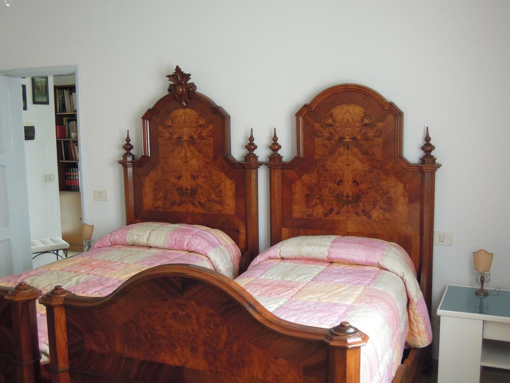 B&B Carlotta Μπολόνια Δωμάτιο φωτογραφία